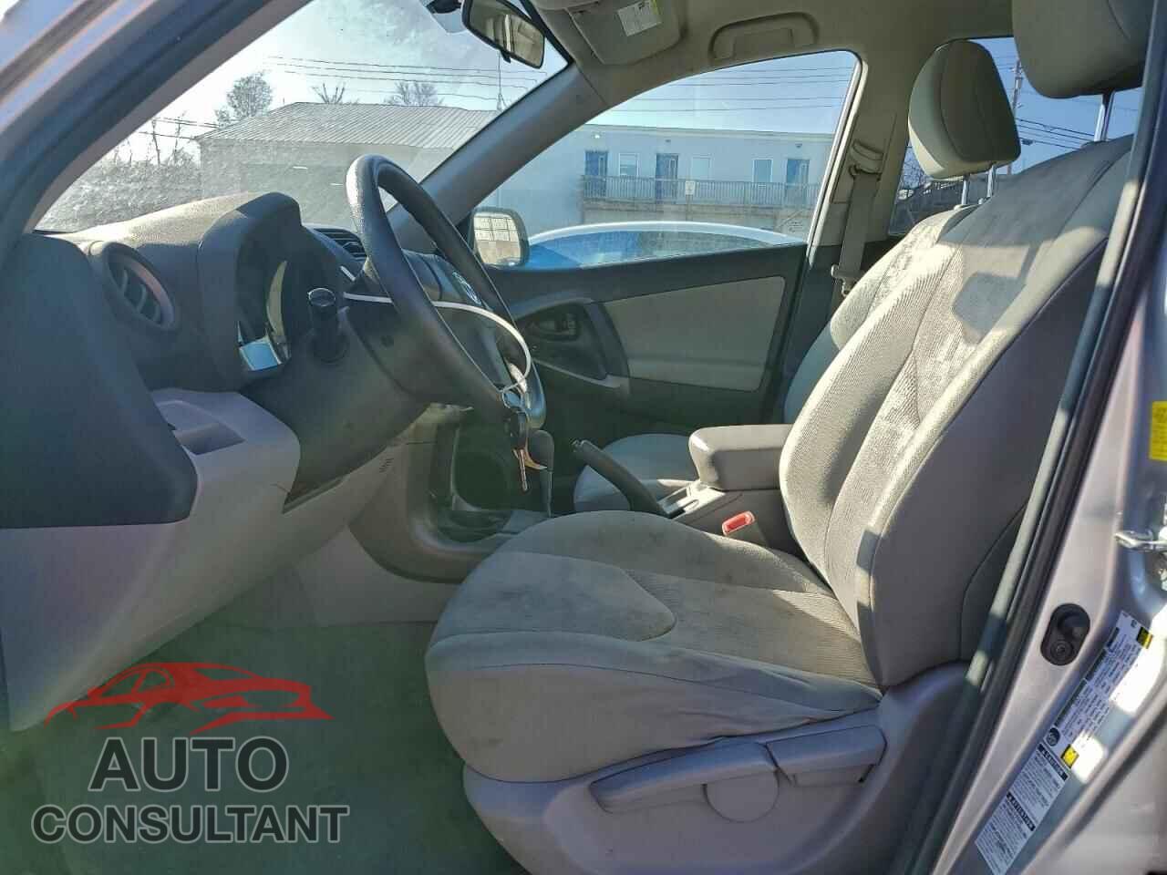 TOYOTA RAV4 2011 - 2T3BF4DV7BW114032