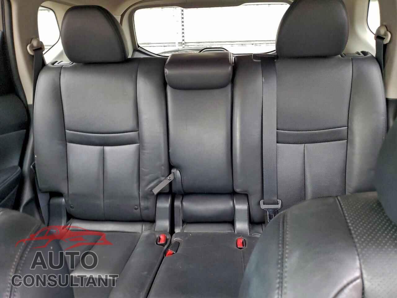 NISSAN ROGUE 2015 - 5N1AT2MV2FC753593