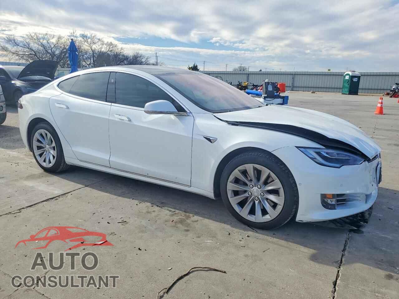 TESLA MODEL S 2018 - 5YJSA1E20JF265638