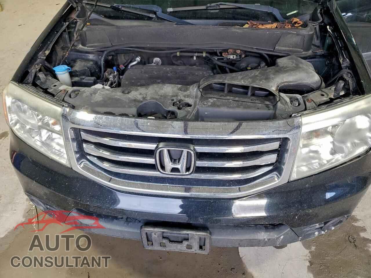 HONDA PILOT 2015 - 5FNYF4H28FB043199