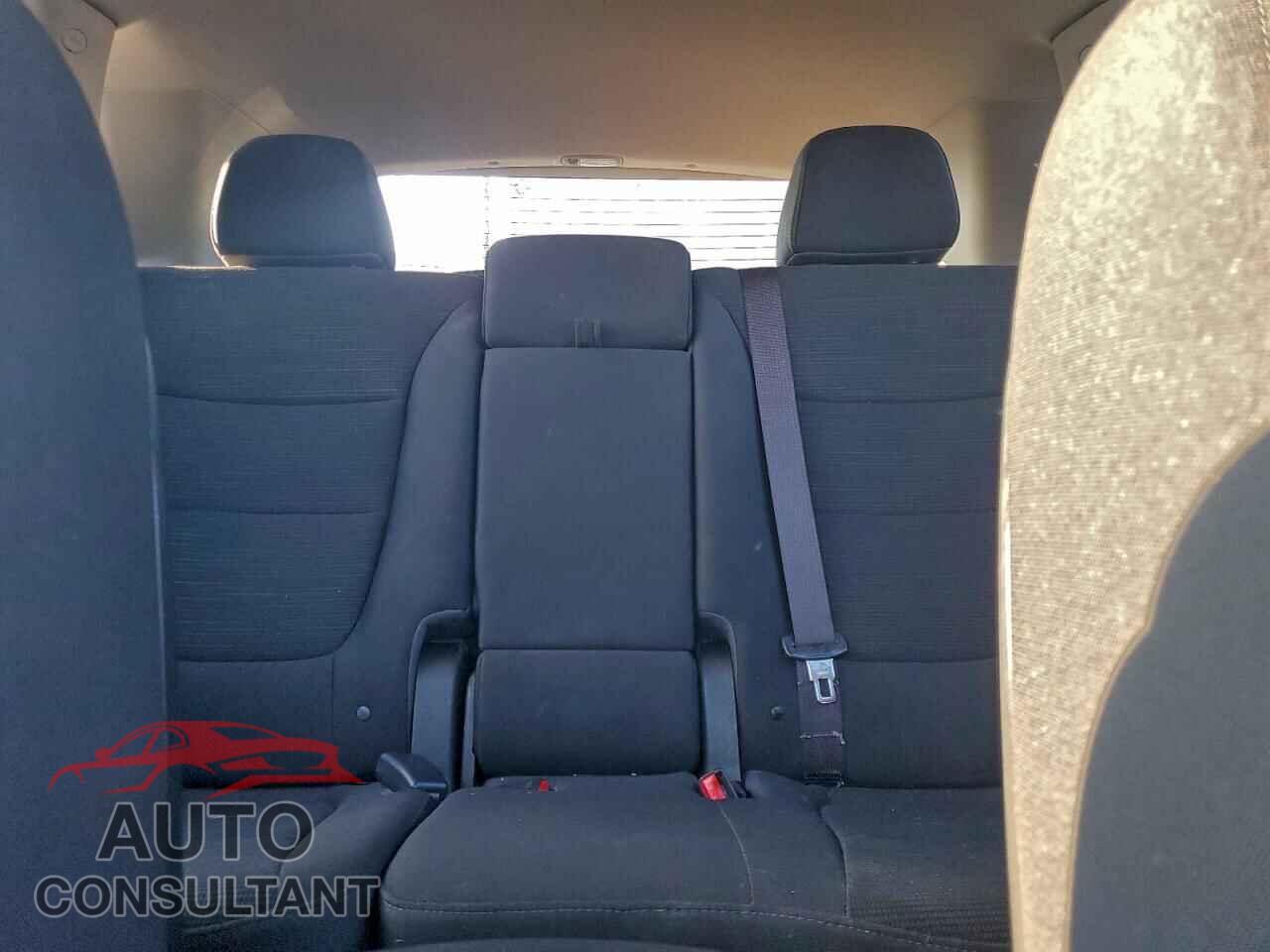 KIA SORENTO 2014 - 5XYKTCA62EG430599