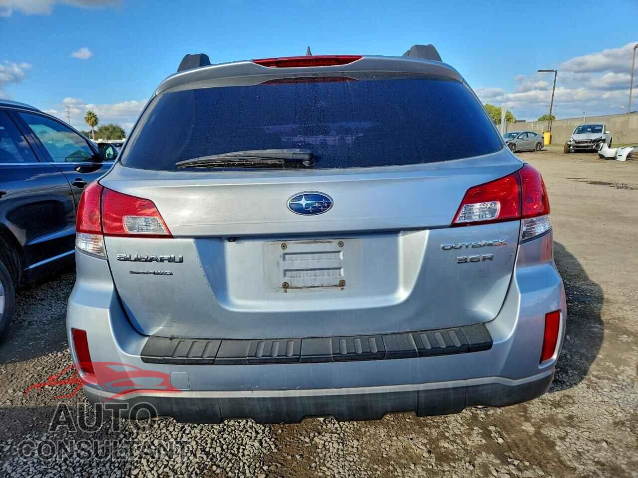 SUBARU OUTBACK 2014 - 4S4BRDMC4E2301355