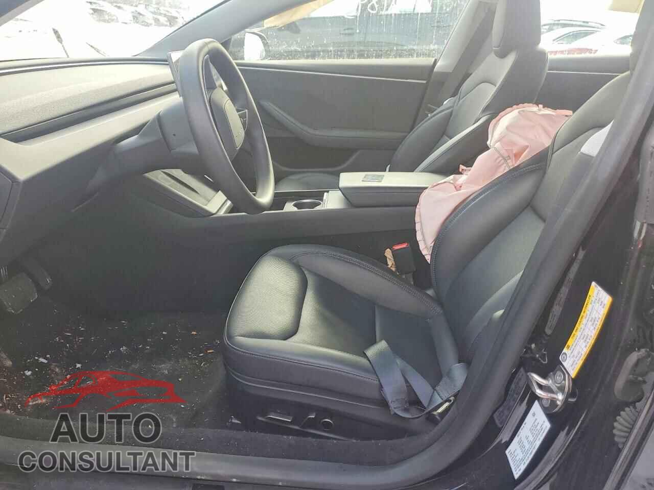 TESLA MODEL 3 2024 - 5YJ3E1EB8RF768211