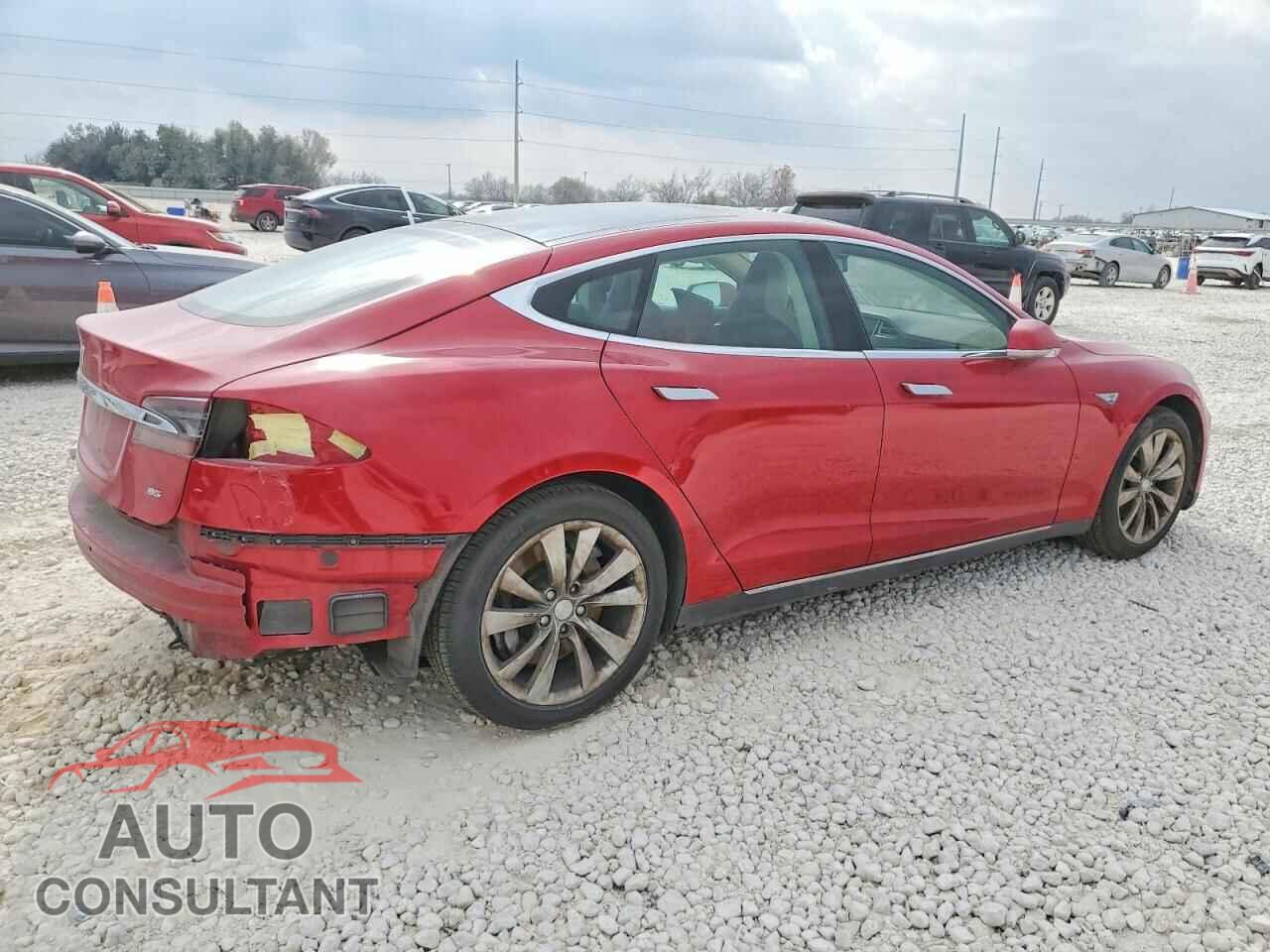TESLA MODEL S 2014 - 5YJSA1H16EFP52920
