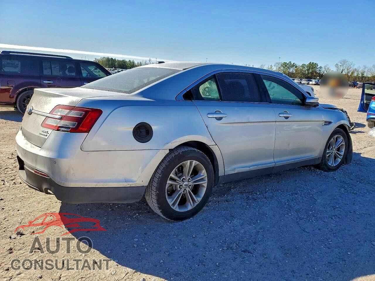 FORD TAURUS 2015 - 1FAHP2E81FG116144