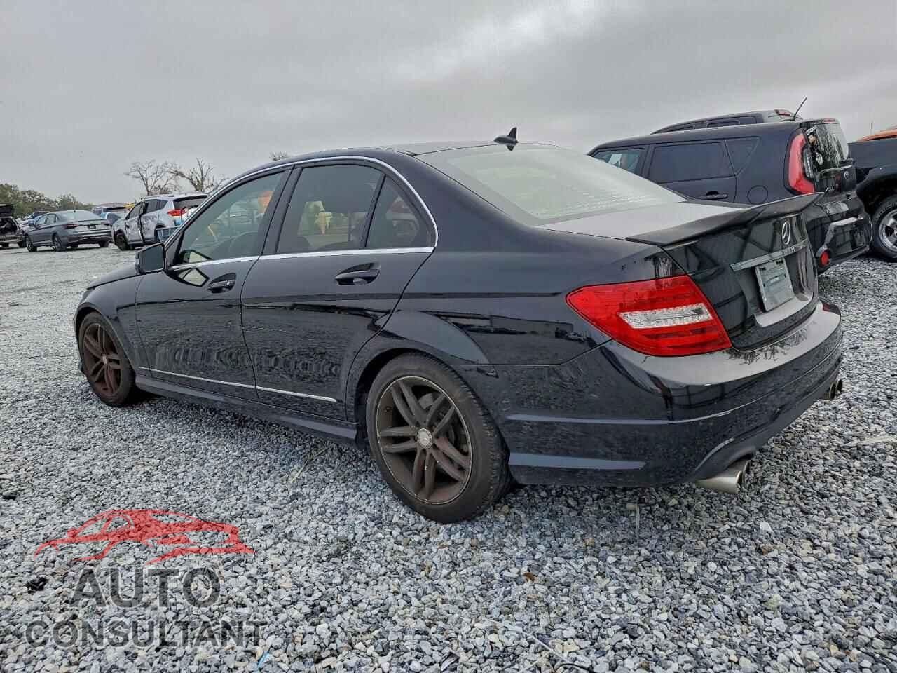 MERCEDES-BENZ C-CLASS 2012 - WDDGF8BBPCR192437