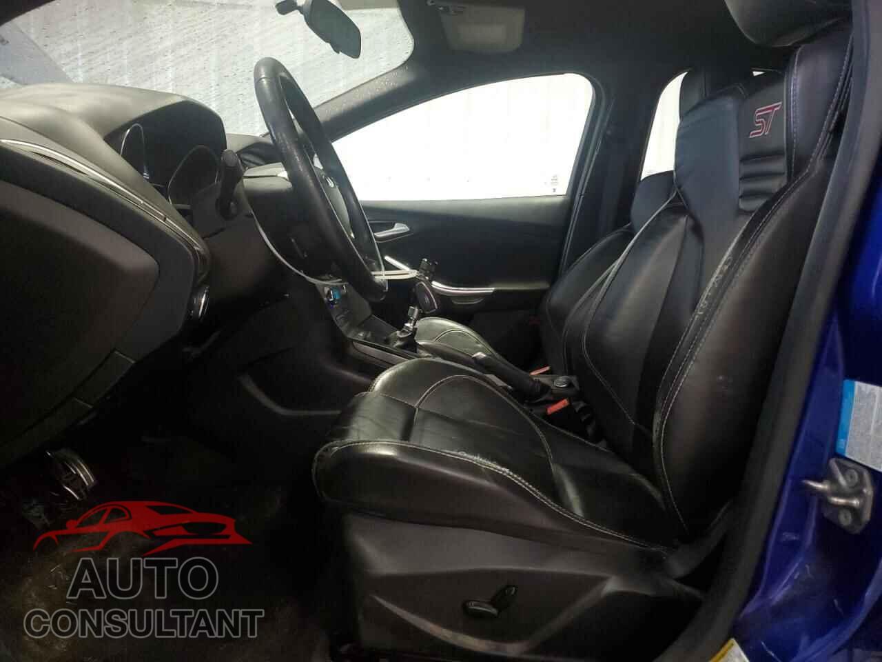 FORD FOCUS 2014 - 1FADP3L95EL457441