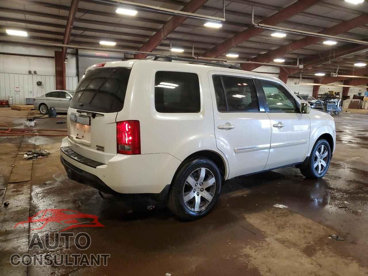 HONDA PILOT 2013 - 5FNYF4H96DB001883