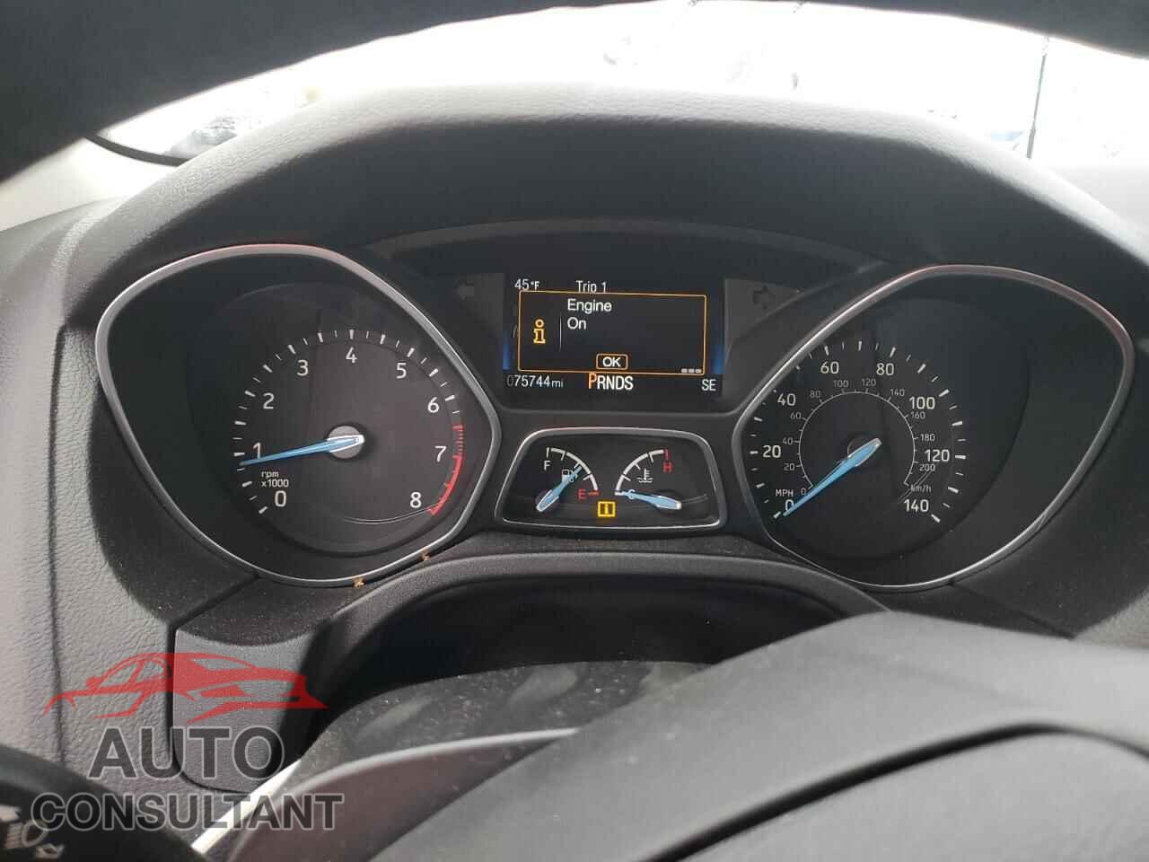 FORD FOCUS 2016 - 1FADP3N28GL398176
