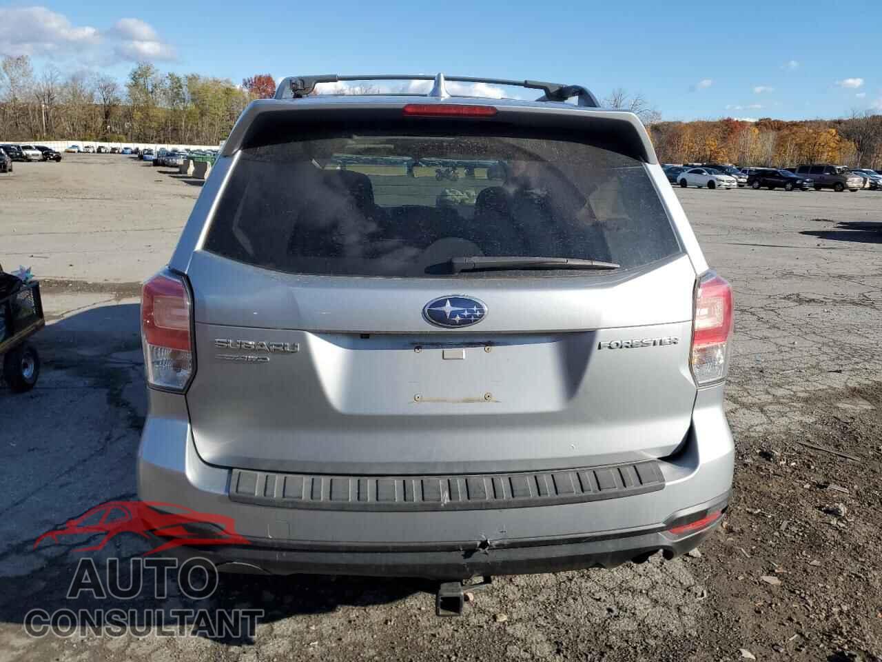 SUBARU FORESTER 2018 - JF2SJAEC0JH480687