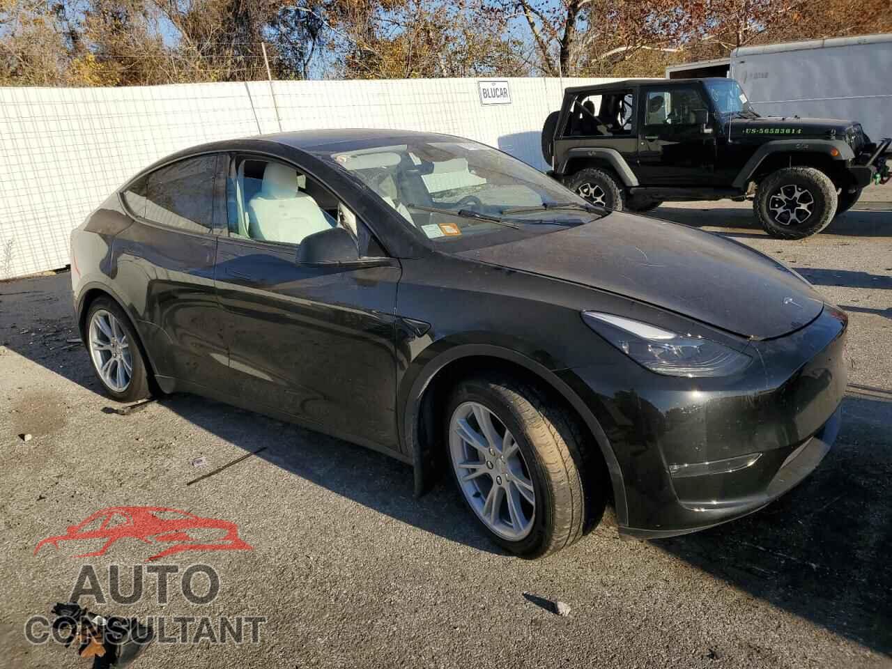 TESLA MODEL Y 2023 - 7SAYGDEE3PF806617