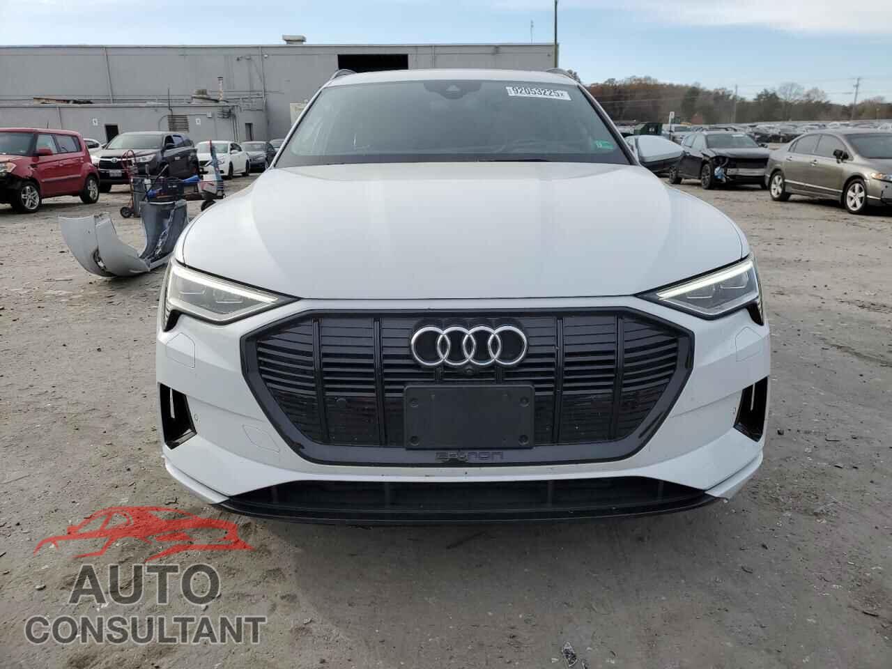 AUDI E-TRON 2021 - WA1LAAGE9MB021659