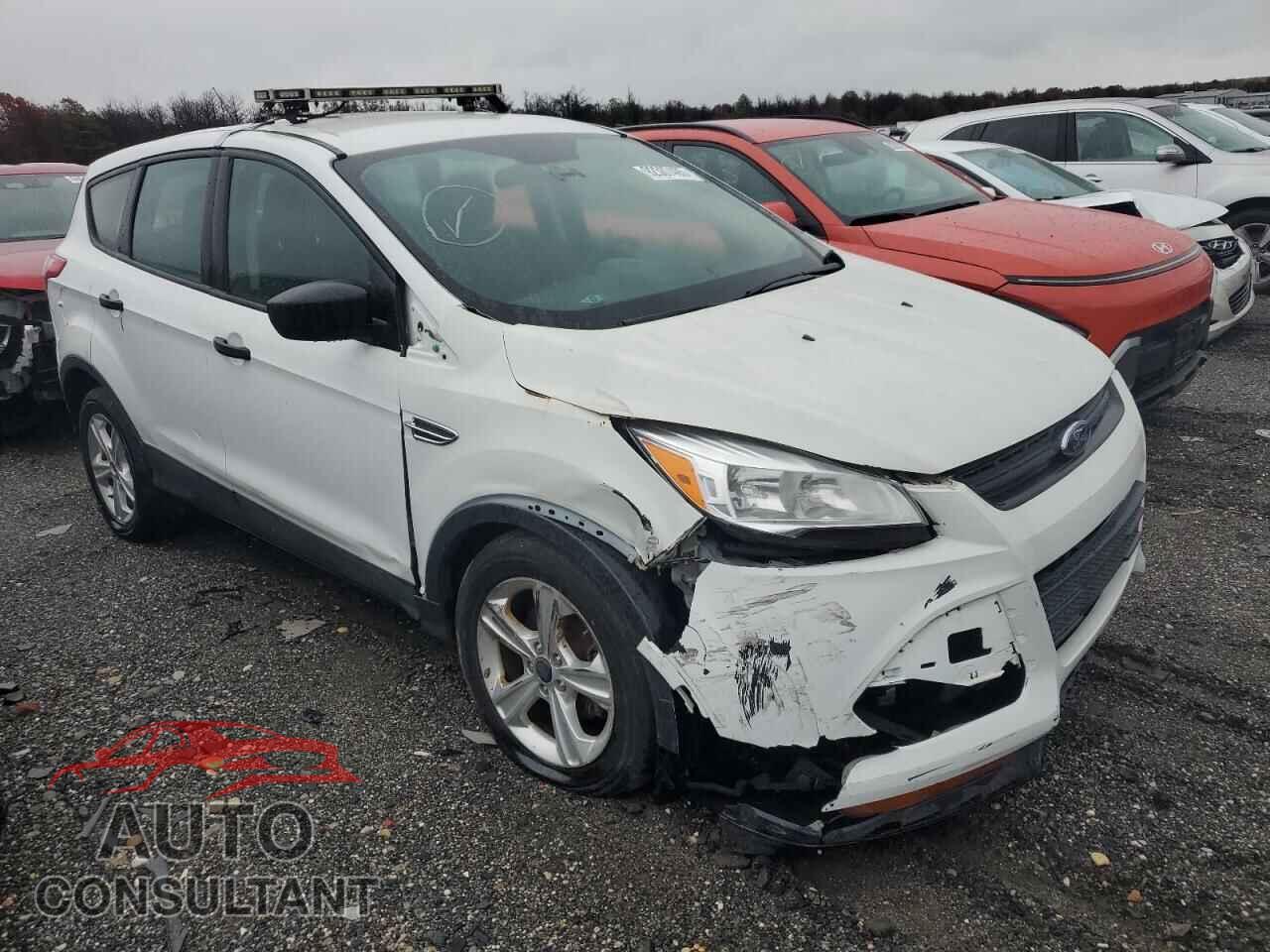 FORD ESCAPE 2015 - 1FMCU0F70FUC00640