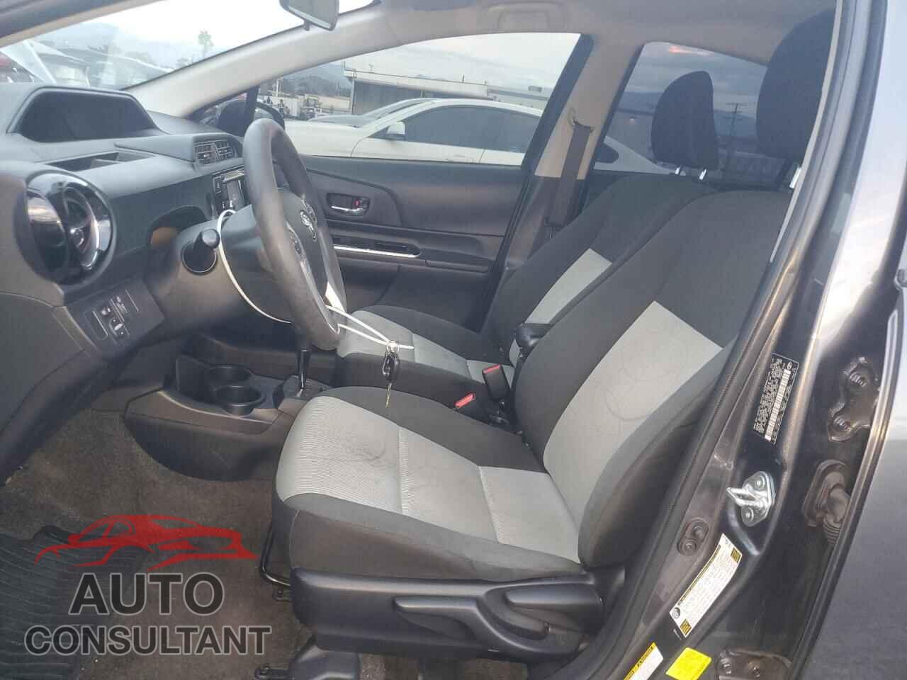 TOYOTA PRIUS 2015 - JTDKDTB30F1094101
