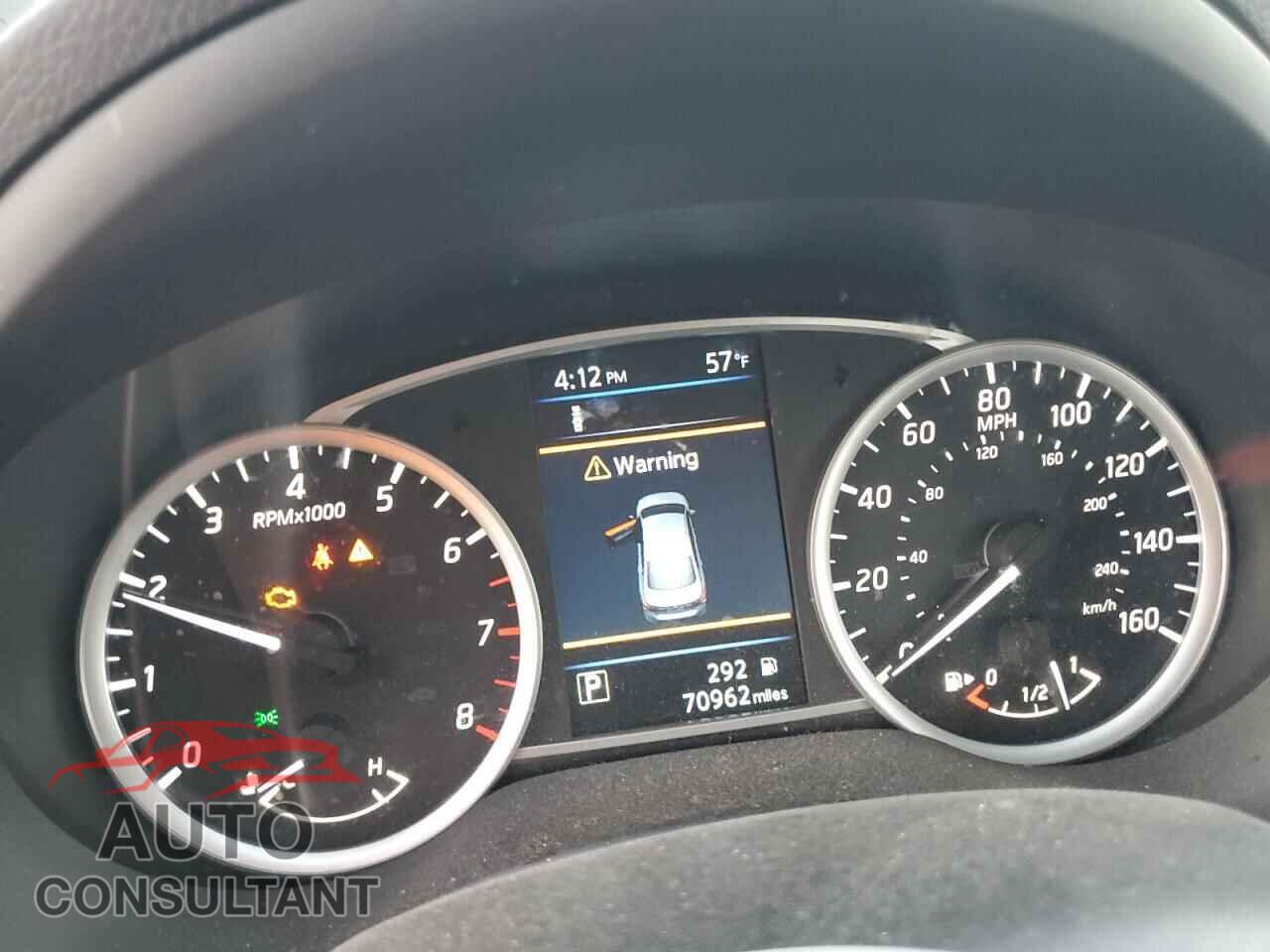 NISSAN SENTRA 2019 - 3N1AB7AP1KY441408