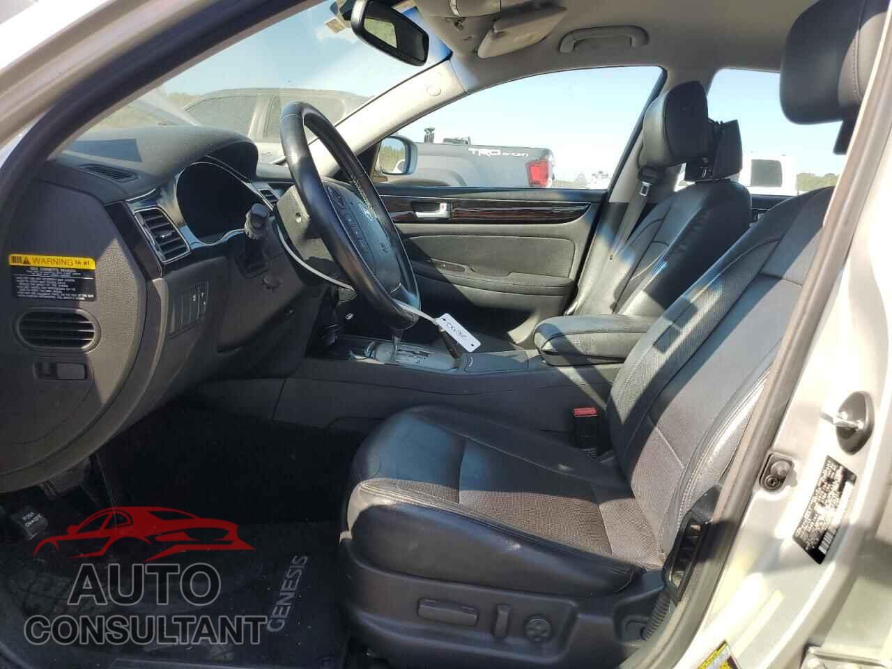 HYUNDAI GENESIS 2013 - KMHGC4DD7DU236231