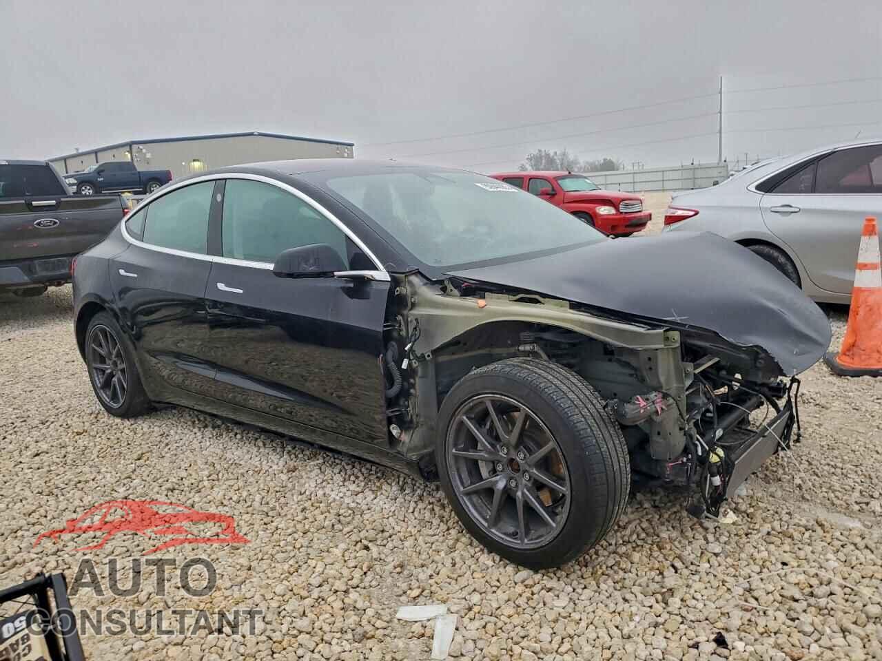 TESLA MODEL 3 2018 - 5YJ3E1EB8JF118864