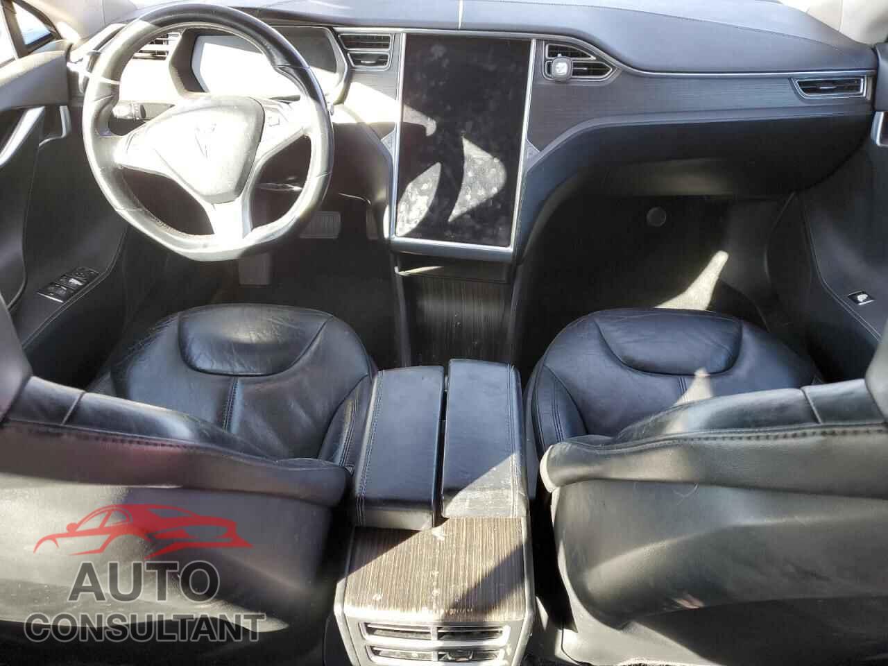 TESLA MODEL S 2015 - 5YJSA1H12FFP71935