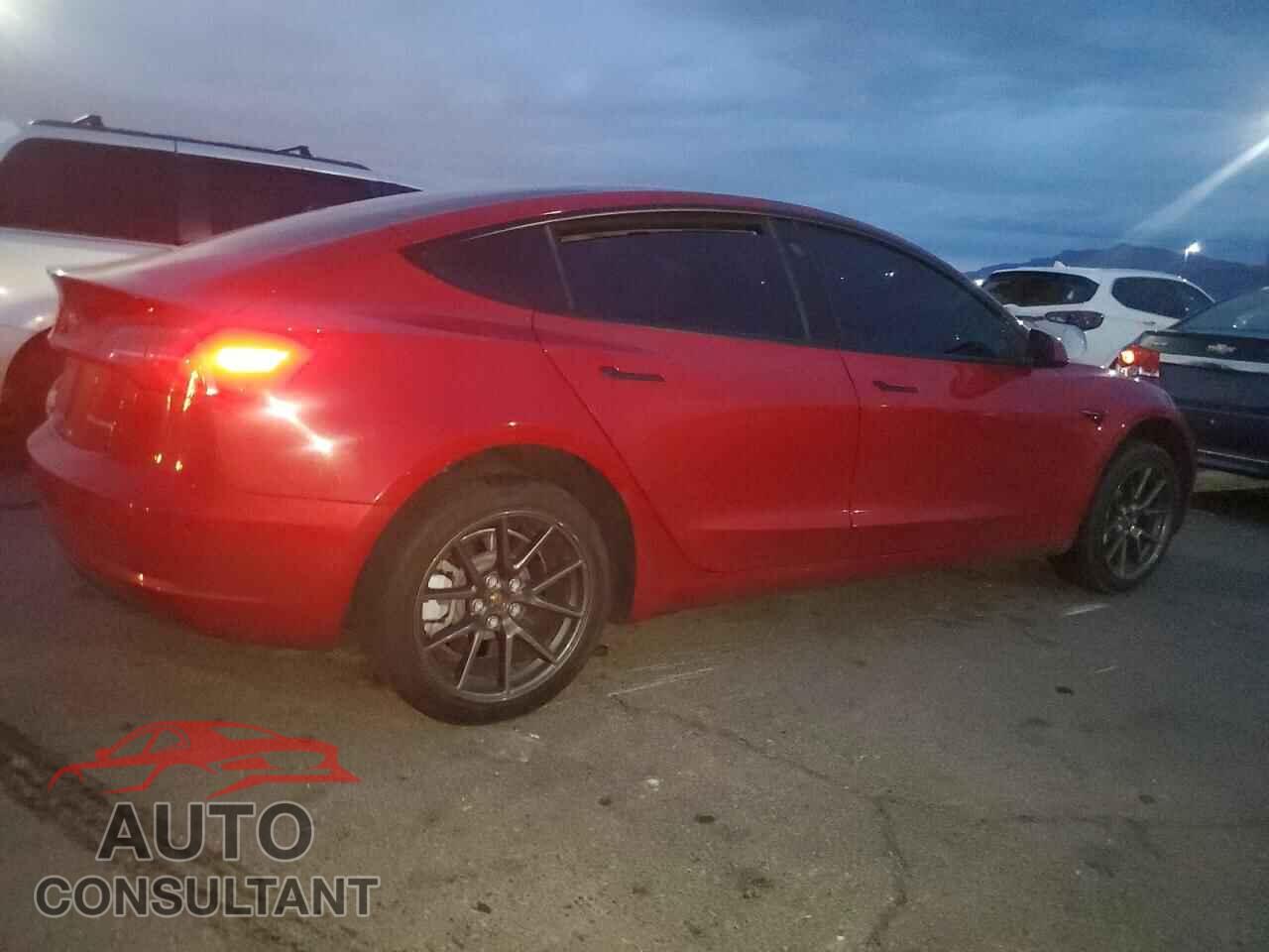 TESLA MODEL 3 2021 - 5YJ3E1EB2MF072999