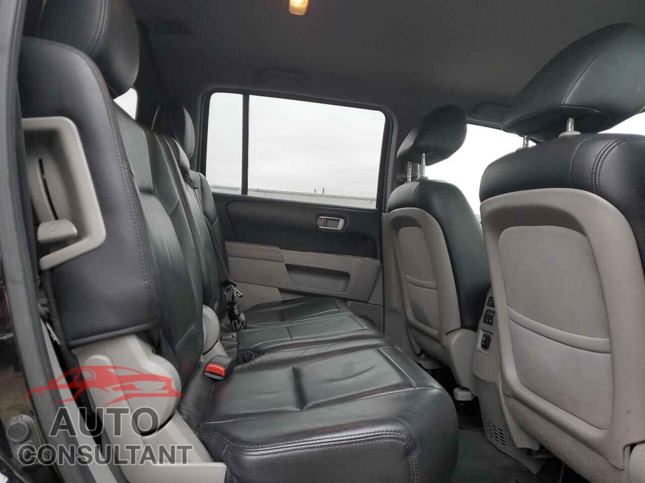 HONDA PILOT 2013 - 5FNYF4H41DB079699
