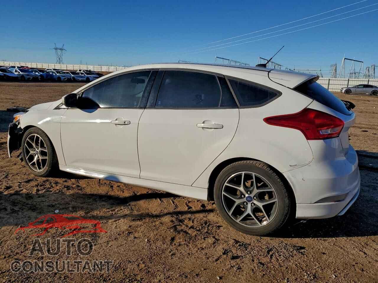FORD FOCUS 2016 - 1FADP3K23GL362870
