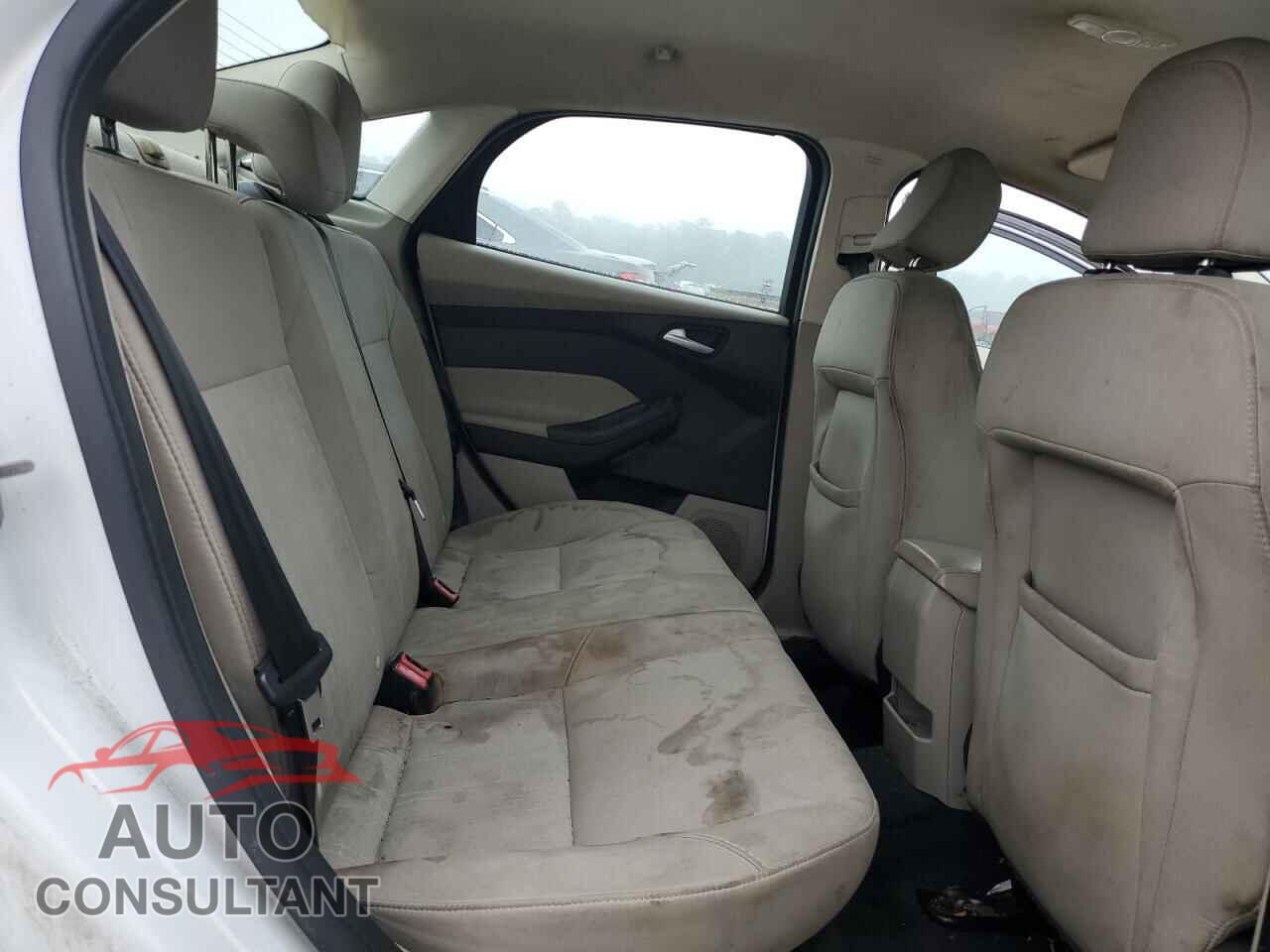 FORD FOCUS 2016 - 1FADP3F21GL306761