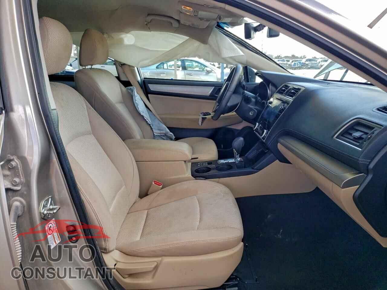 SUBARU OUTBACK 2018 - 4S4BSAFC2J3207365