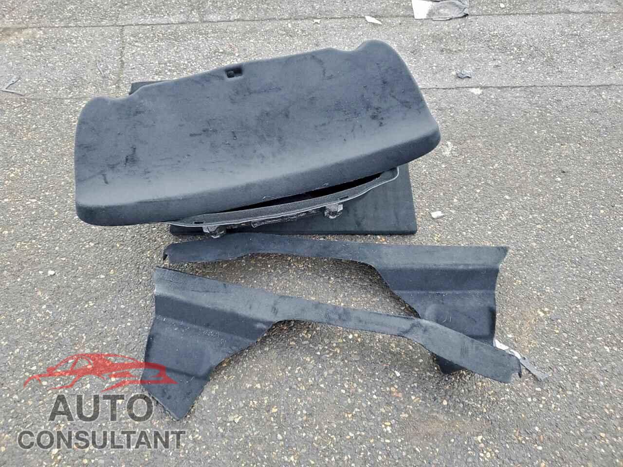 TESLA MODEL 3 2024 - 5YJ3E1EA0RF830983