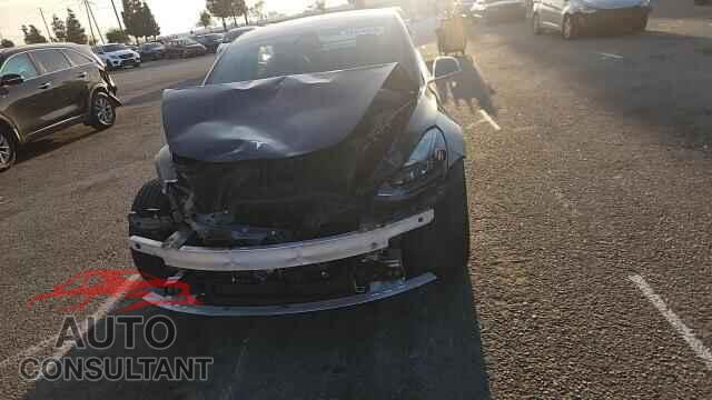 TESLA MODEL 3 2018 - 5YJ3E1EA9JF014049