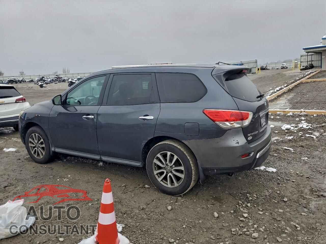NISSAN PATHFINDER 2013 - 5N1AR2MN6DC660409