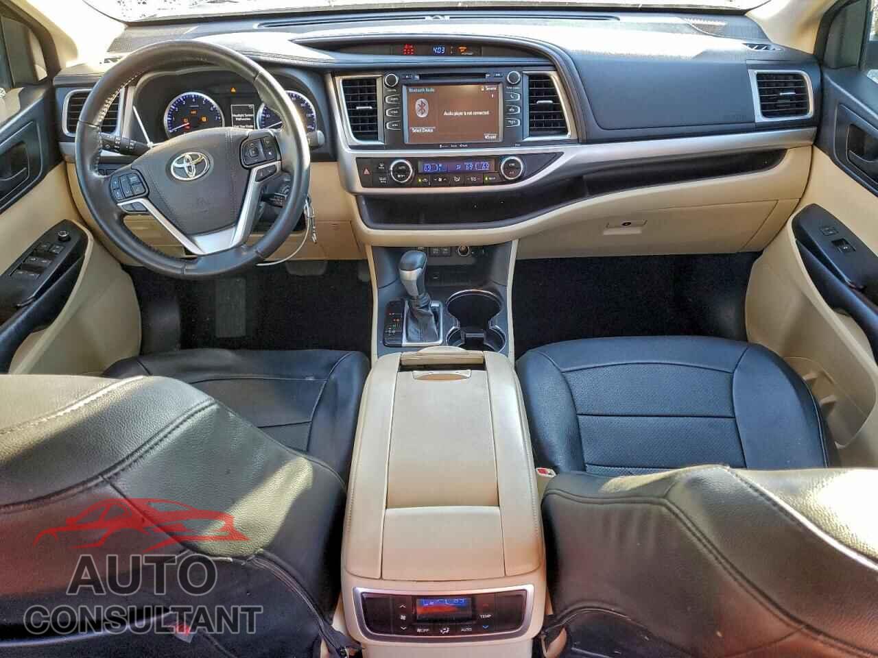 TOYOTA HIGHLANDER 2018 - 5TDZZRFH8JS263205