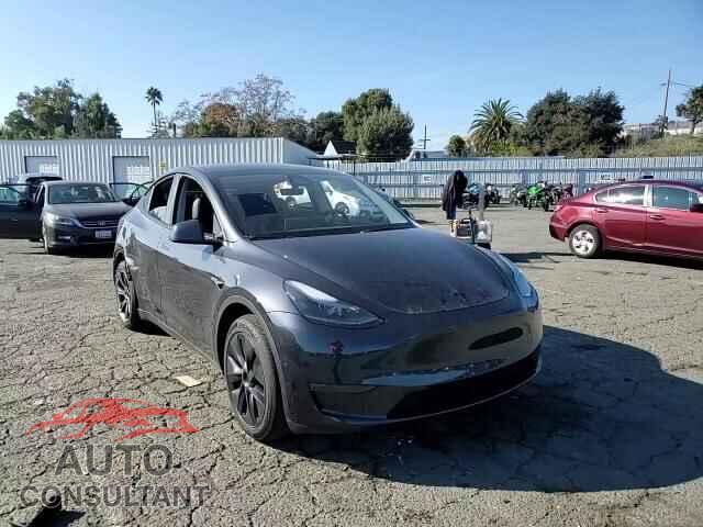 TESLA MODEL Y 2024 - 7SAYGDED6RF103183