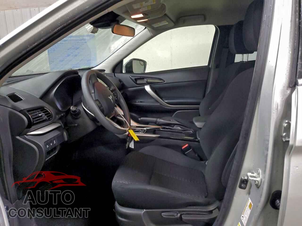 MITSUBISHI ECLIPSE 2023 - JA4ATUAA7PZ001852