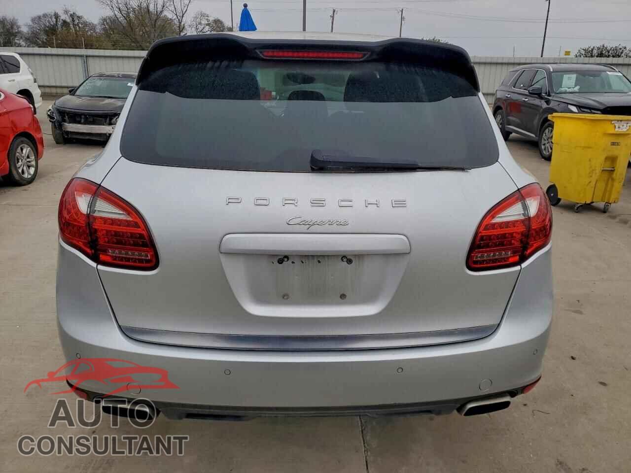 PORSCHE CAYENNE 2012 - WP1AA2A24CLA03854