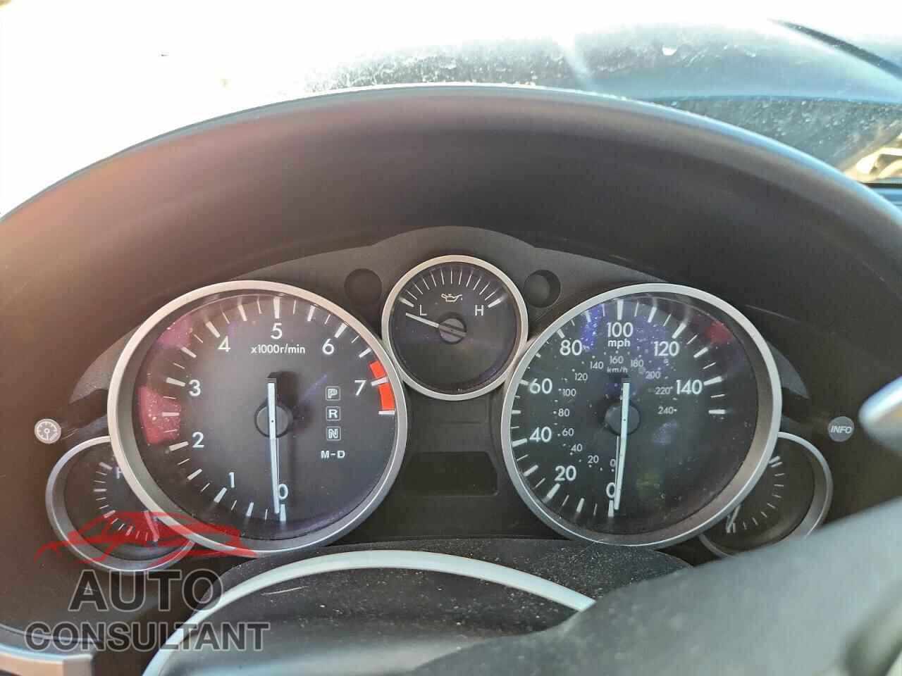 MAZDA MX5 2011 - JM1NC2PF5B0213905