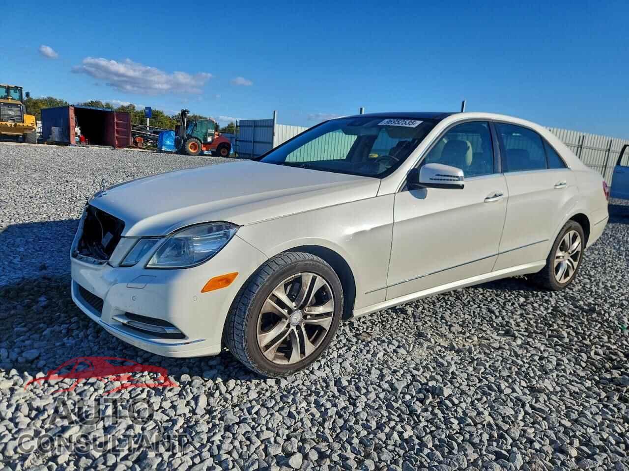 MERCEDES-BENZ E-CLASS 2011 - WDDHF5GB4BA387631