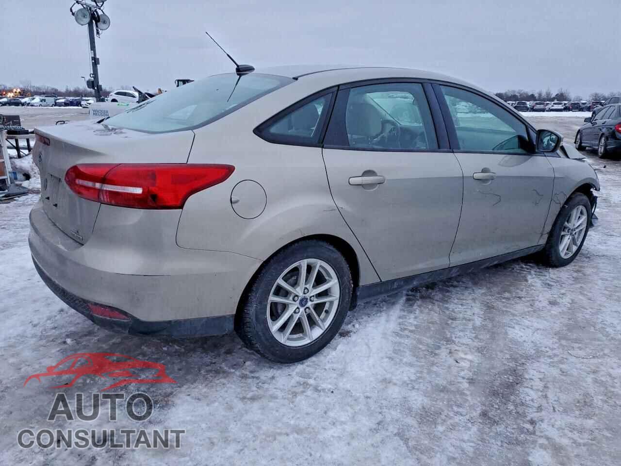 FORD FOCUS 2015 - 1FADP3F24FL382702