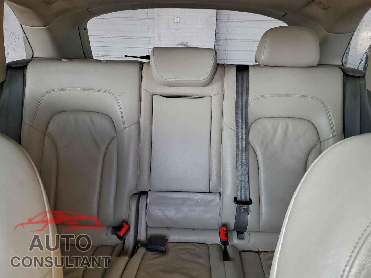 AUDI Q5 2011 - WA1CFAFP7BA047412