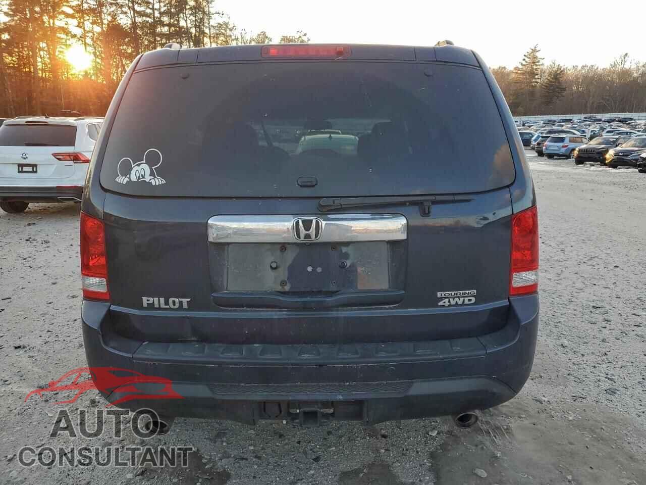 HONDA PILOT 2012 - 5FNYF4H9XCB079355
