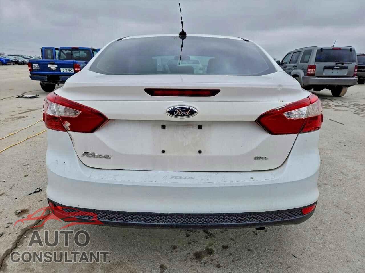 FORD FOCUS 2012 - 1FAHP3H20CL178103