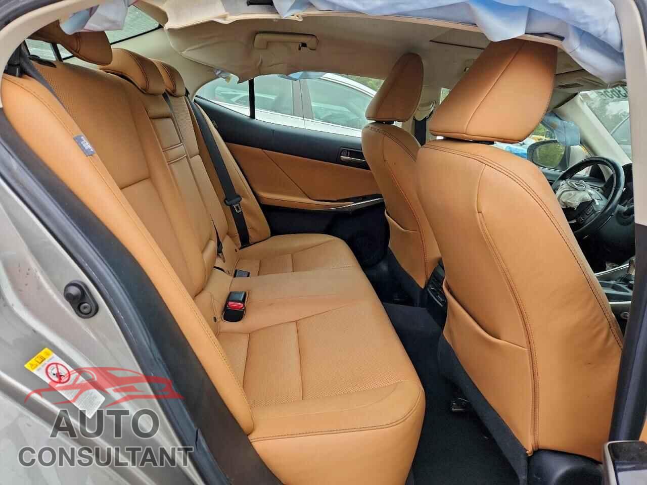 LEXUS IS 2018 - JTHBA1D29J5080246