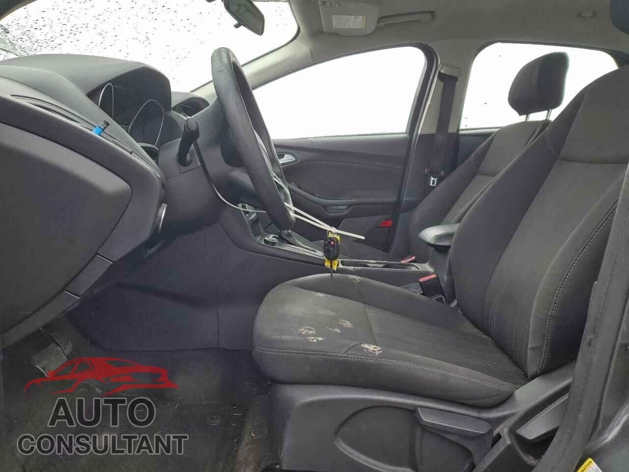 FORD FOCUS 2018 - 1FADP3F27JL213752