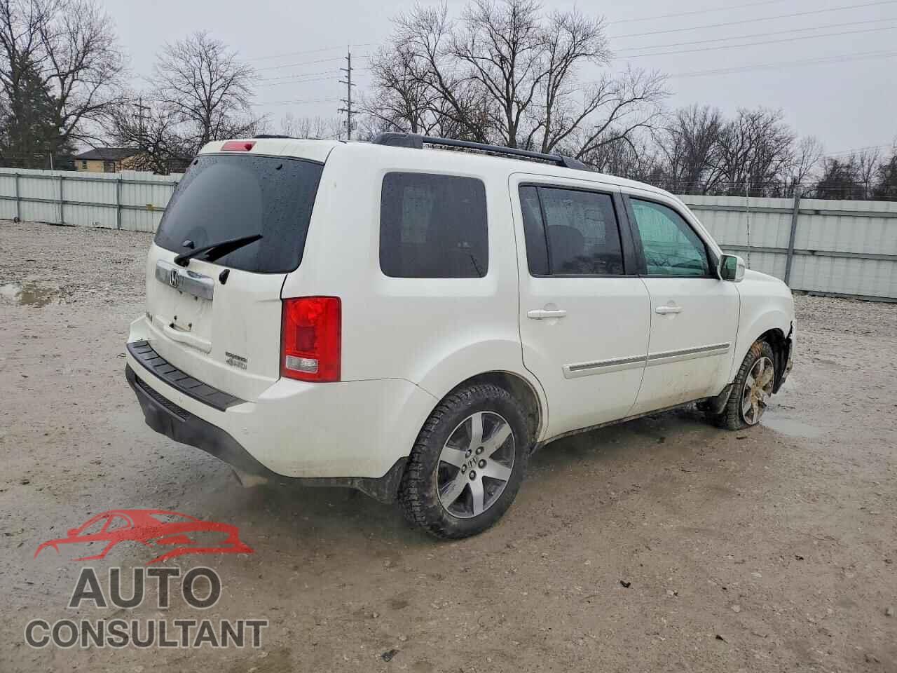 HONDA PILOT 2013 - 5FNYF4H94DB016043