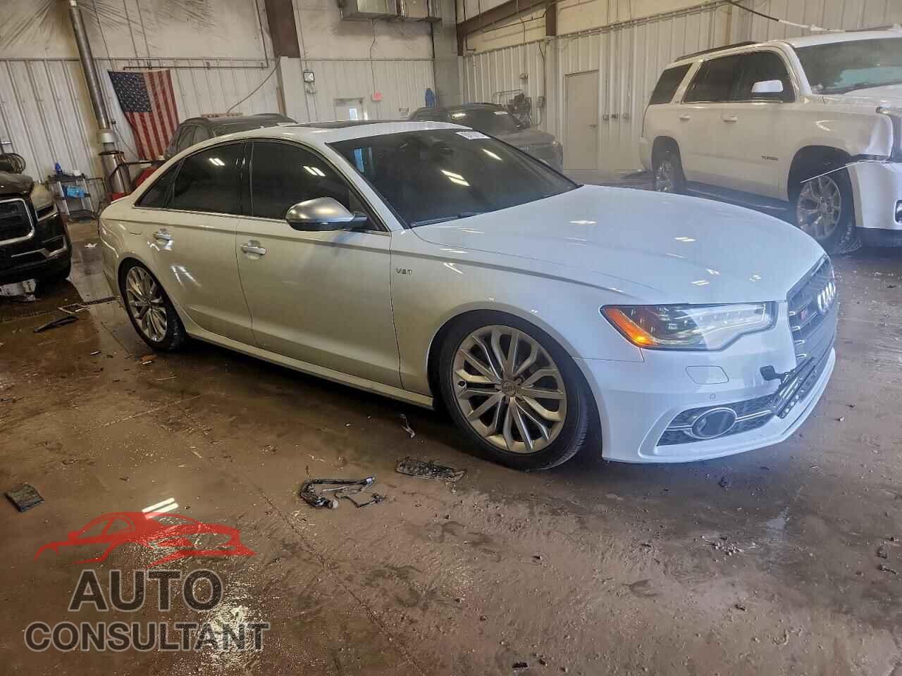 AUDI S6/RS6 2013 - WAUJ2AFC4DN037094