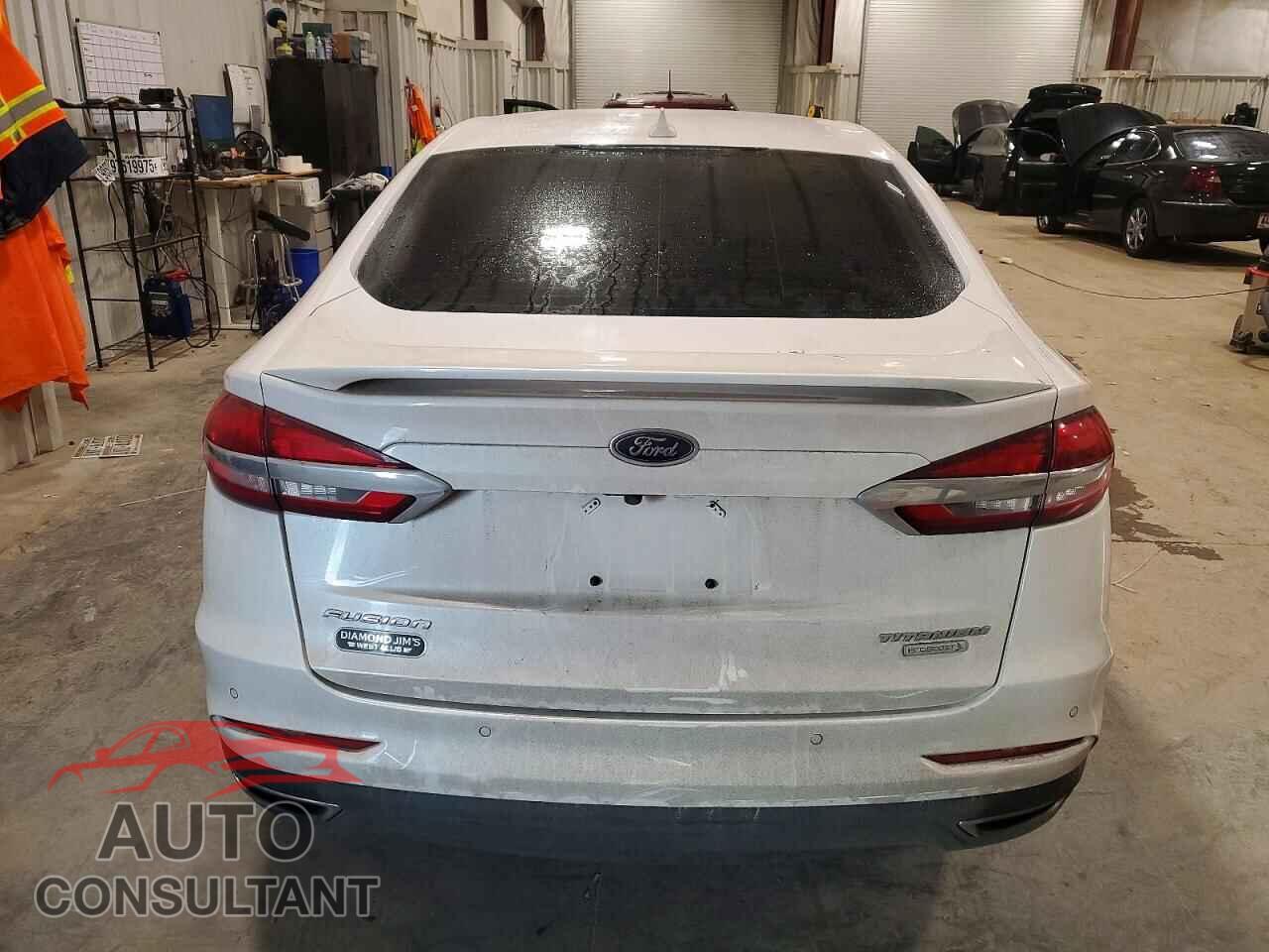 FORD FUSION 2019 - 3FA6P0K91KR164609