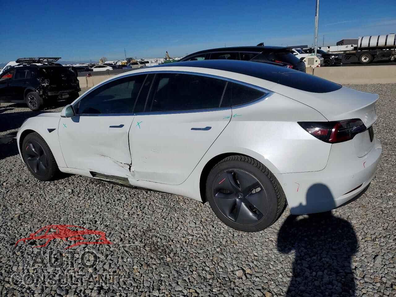TESLA MODEL 3 2019 - 5YJ3E1EB0KF408422