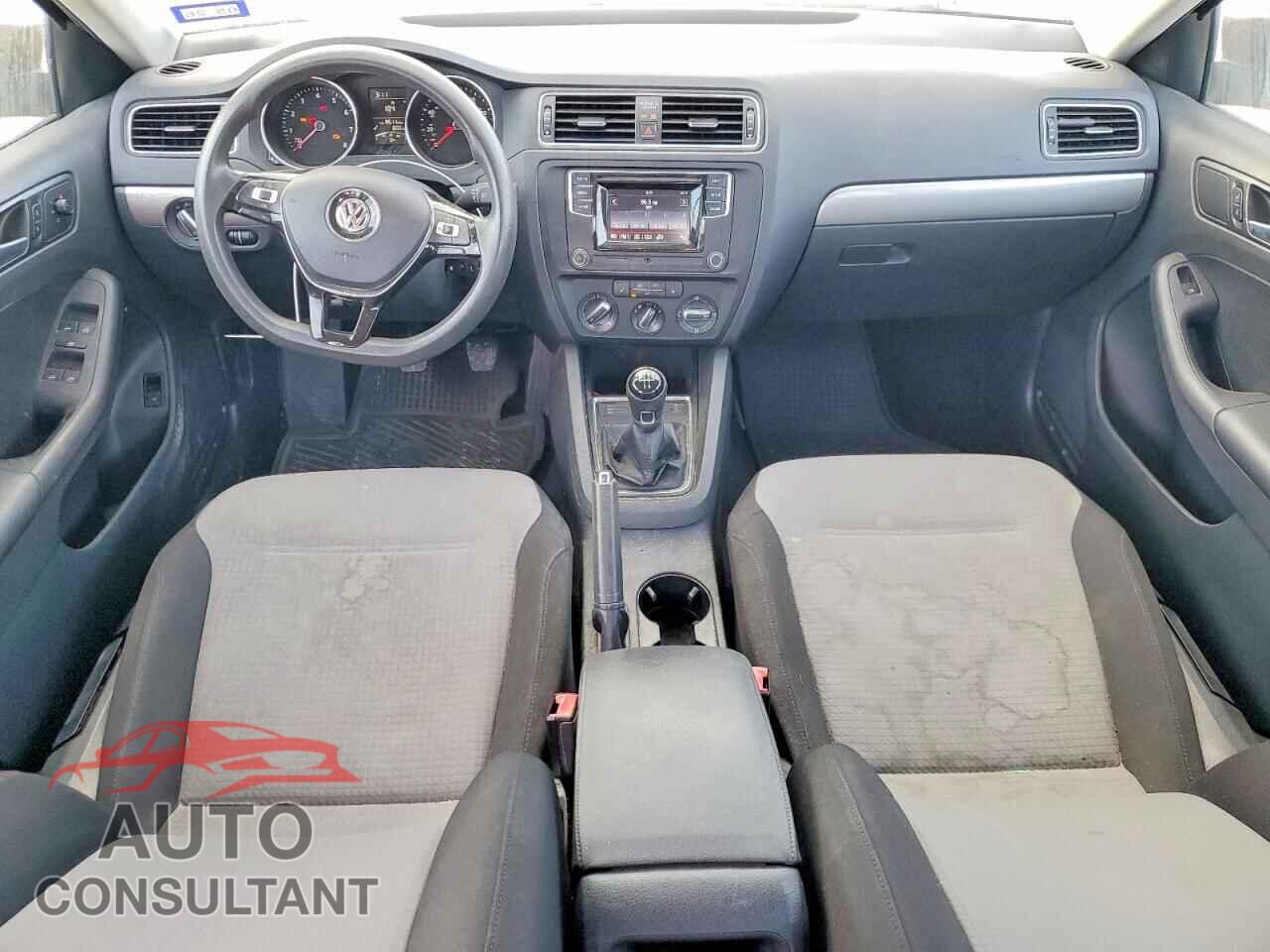 VOLKSWAGEN JETTA 2017 - 3VW167AJ2HM340646