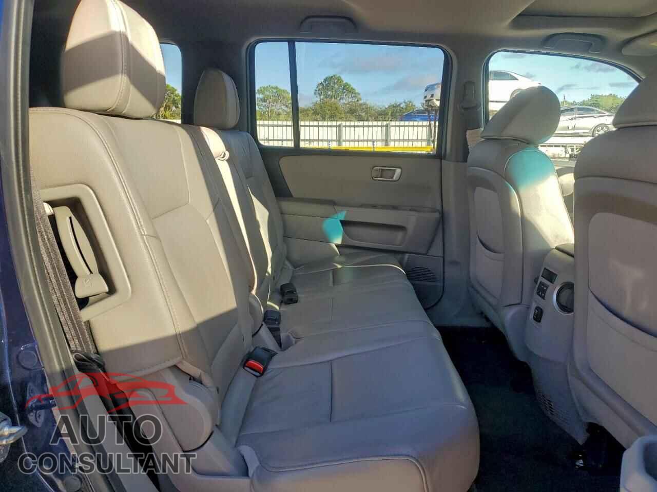 HONDA PILOT 2013 - 5FNYF3H55DB032307