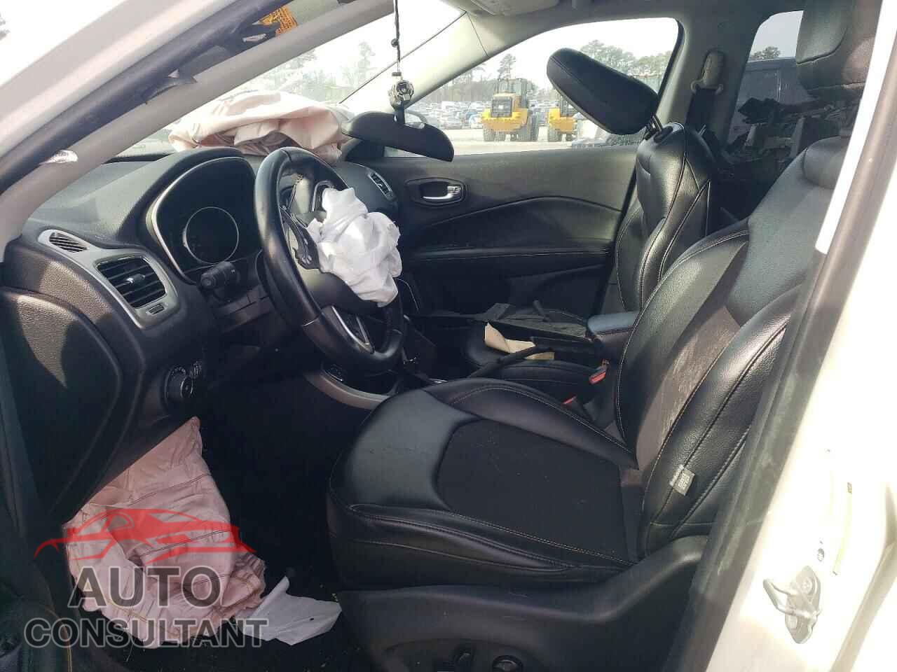 JEEP COMPASS 2017 - 3C4NJCBB6HT611412