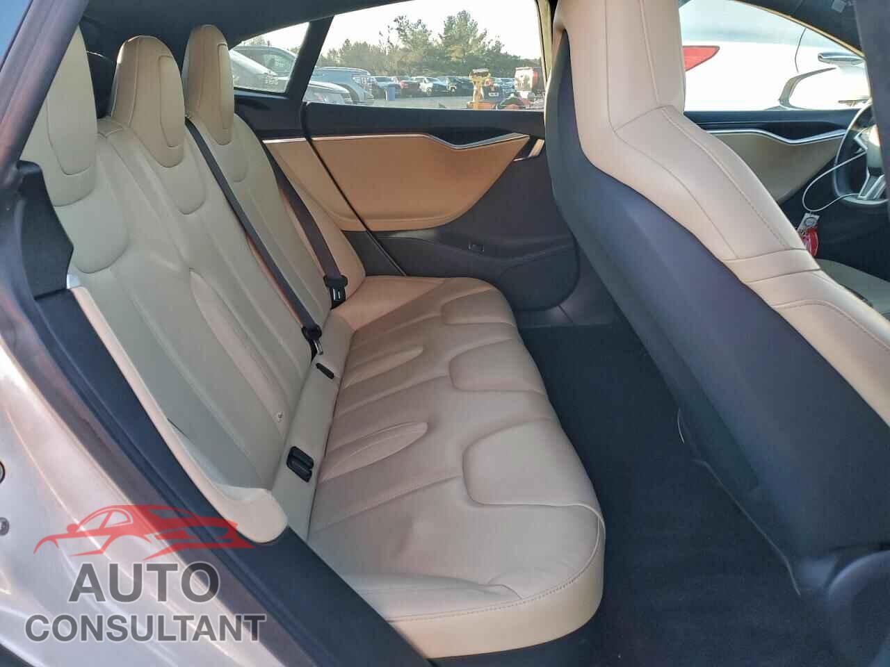 TESLA MODEL S 2015 - 5YJSA1E12FF109602
